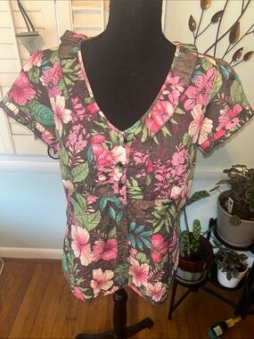 Caribbean Joe Pink & Green Floral V-Neck Short Sleeve Top
